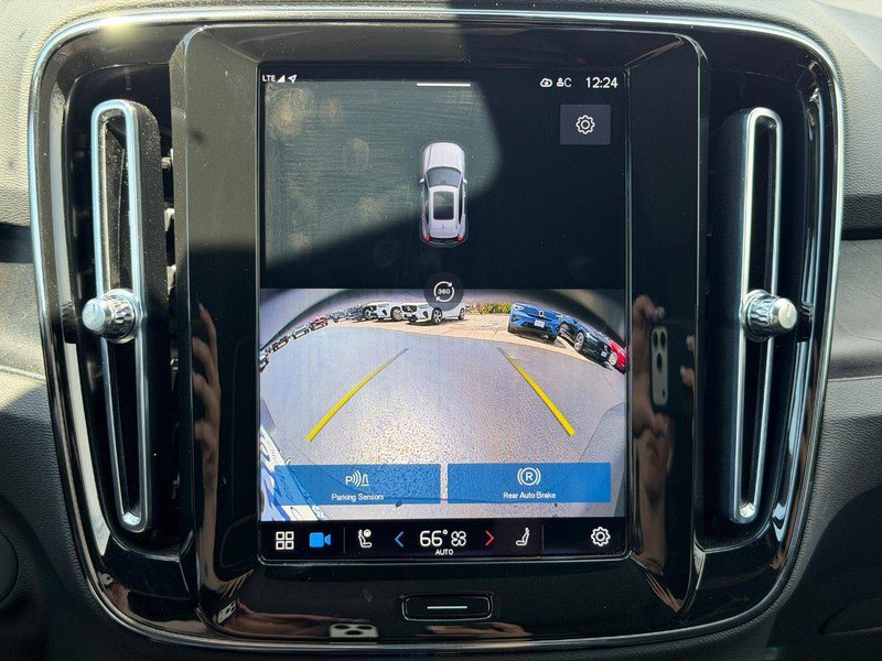 Used 2023 Volvo XC40 Recharge Ultimate w/ Protection Package Premier image 23