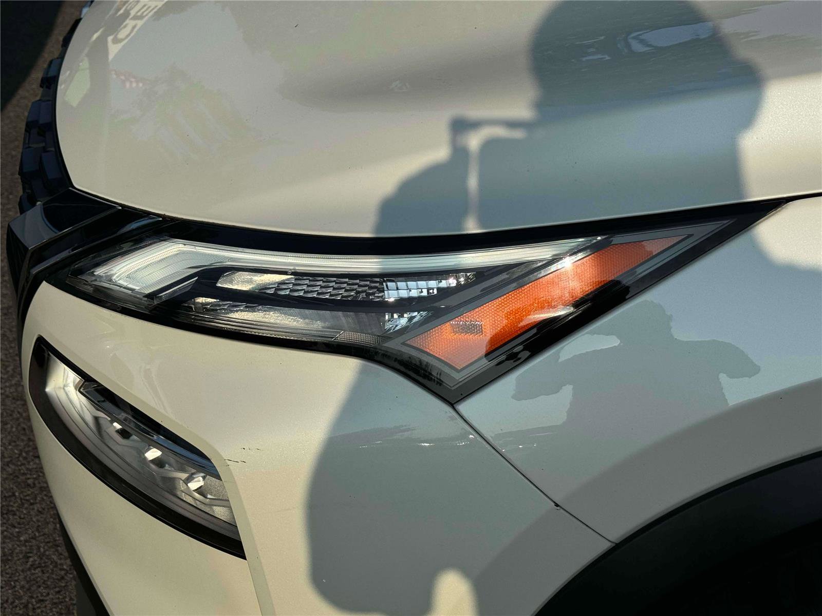 Used 2023 Nissan Rogue SV image 8