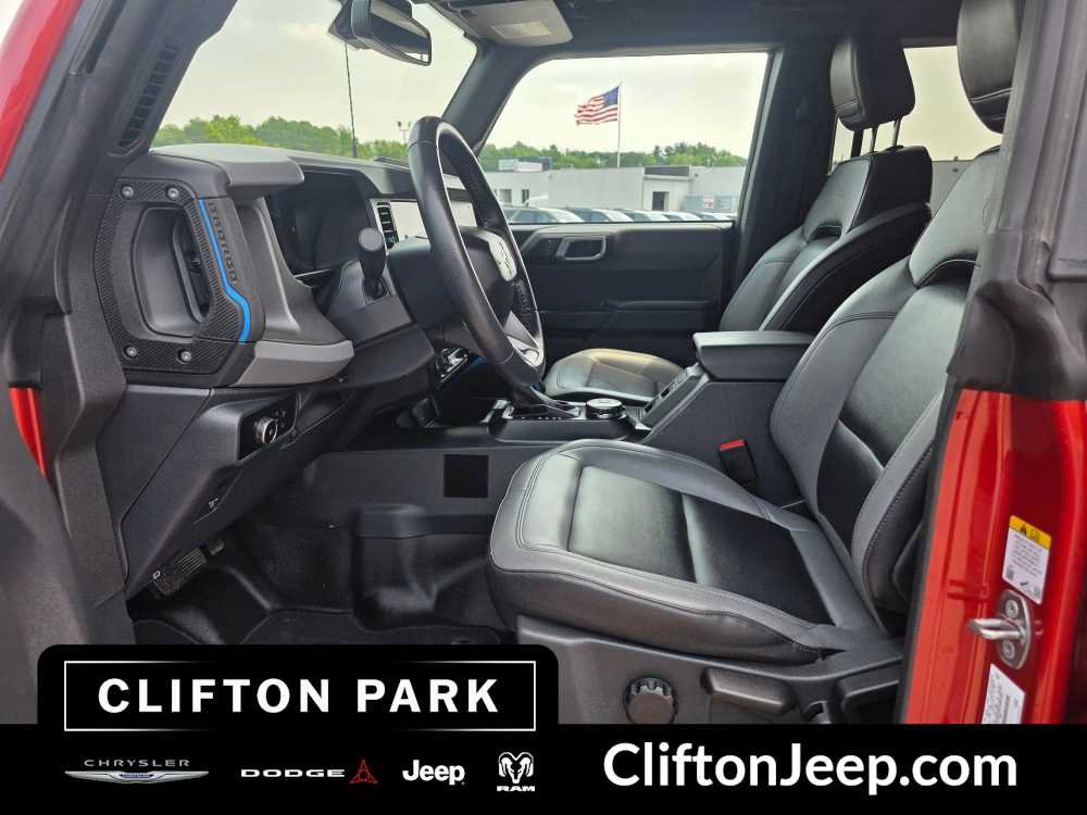 Used 2024 Ford Bronco Black Diamond AWD/4WD image 10