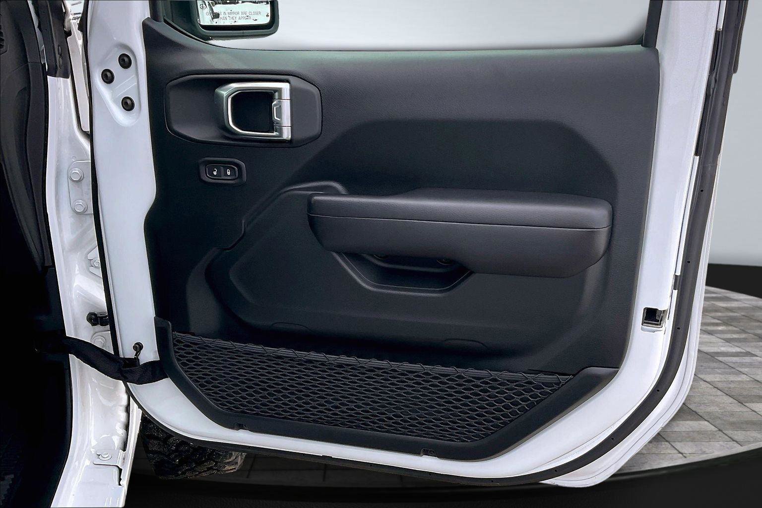 Used 2020 Jeep Gladiator Sport w/ Quick Order Package 24S image 25