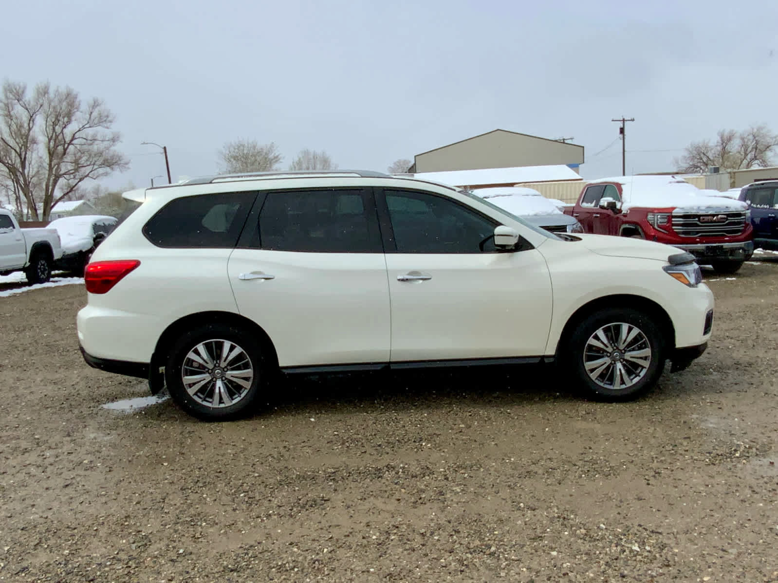Used 2020 Nissan Pathfinder SL AWD/4WD image 6