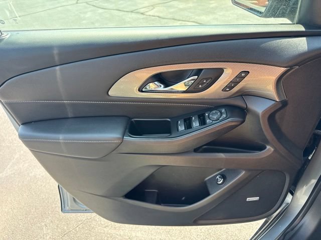 Used 2023 Chevrolet Traverse Premier AWD/4WD image 17