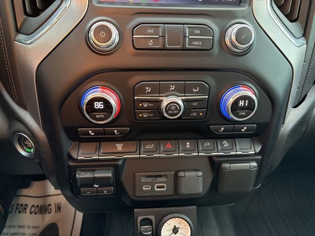 Used 2022 GMC Sierra 3500 SLT image 17