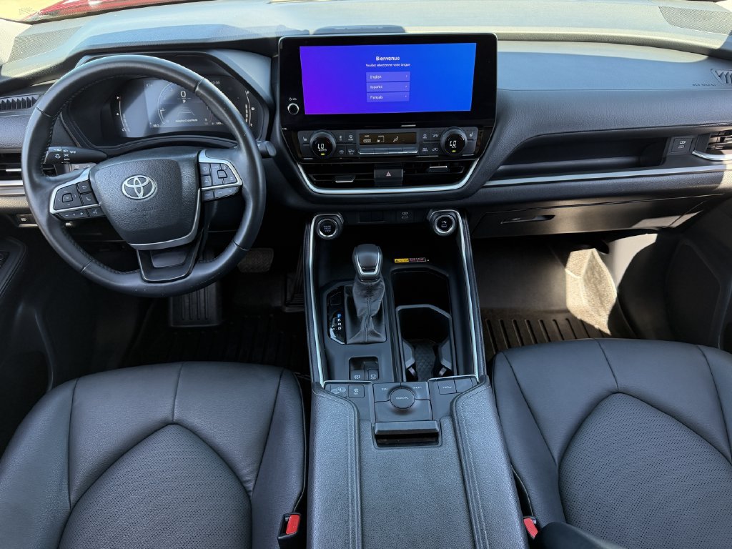 Used 2024 Toyota Grand Highlander FWD image 11