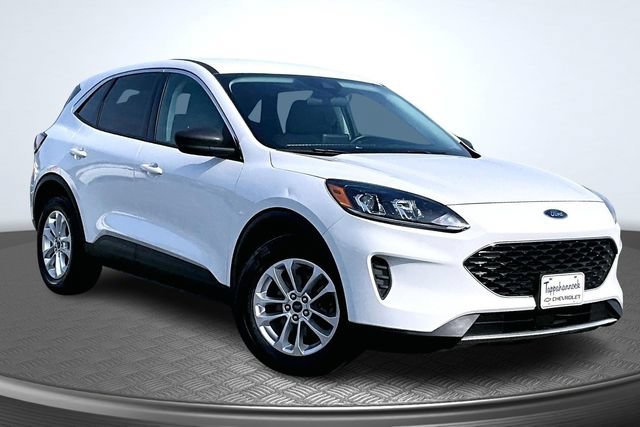 Used 2022 Ford Escape SE FWD image 3