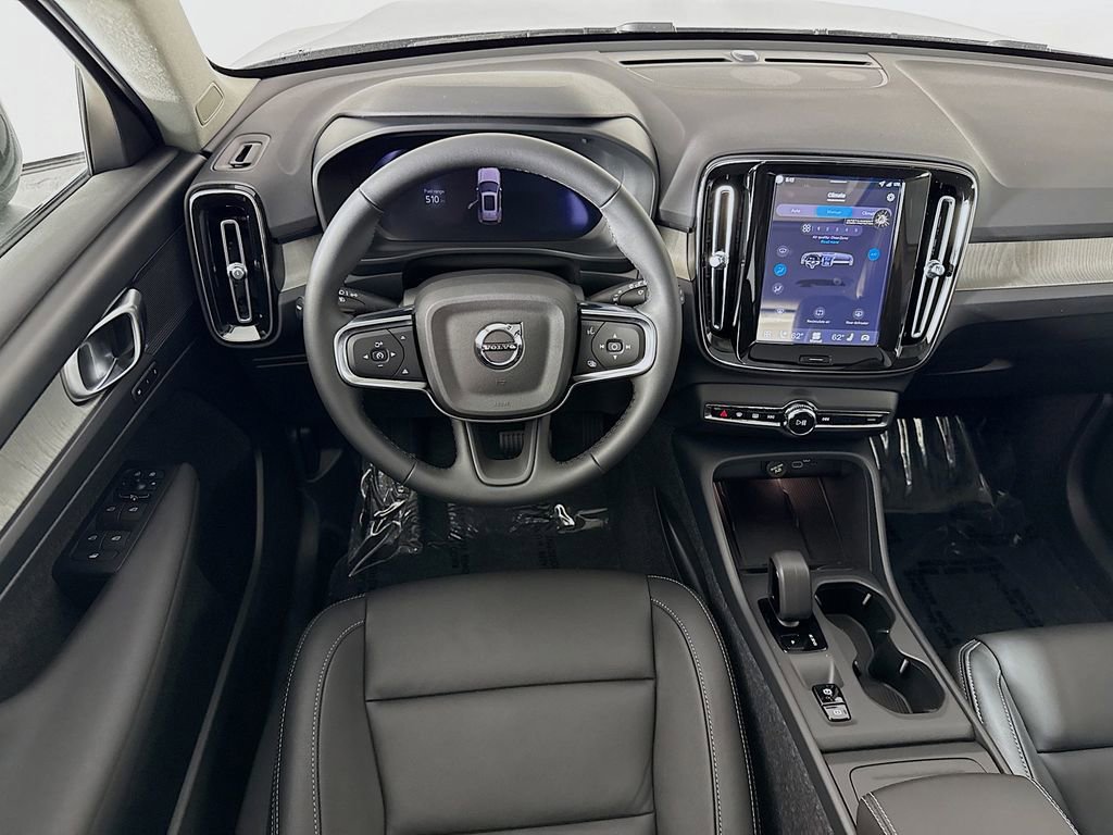 New 2026 Volvo XC40 B4 Core FWD image 23