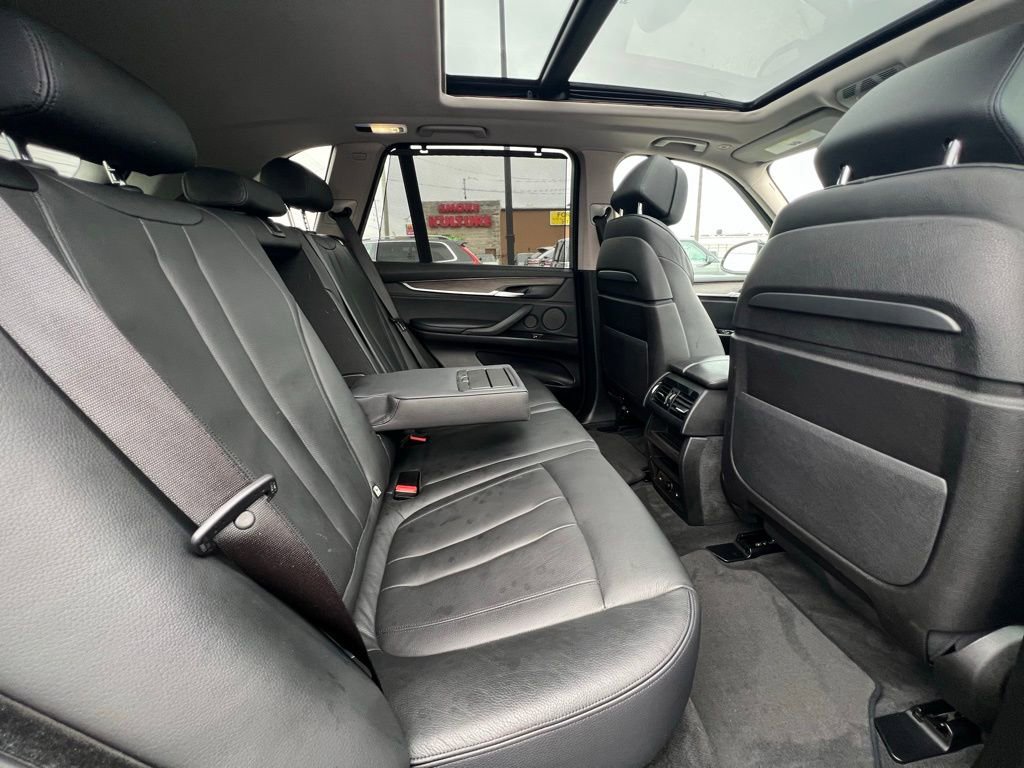 Used 2014 BMW X5 xDrive50i AWD/4WD image 28