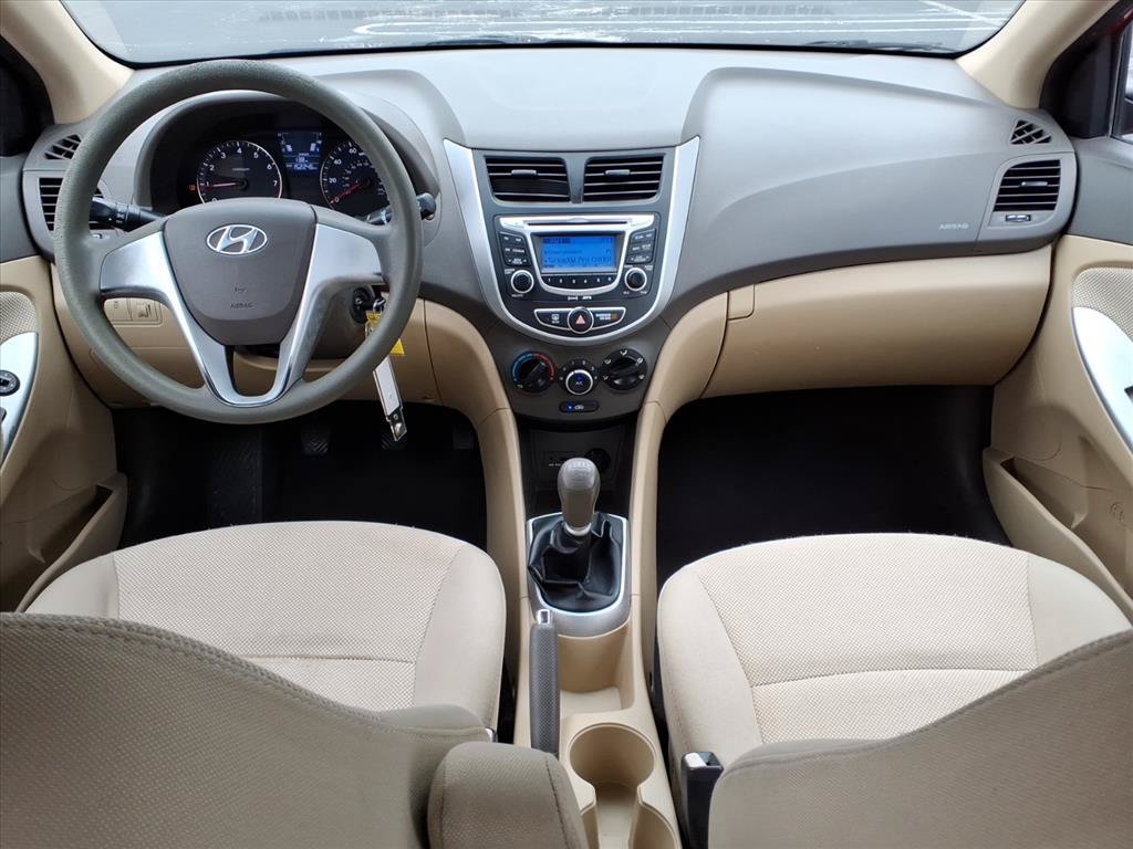 Used 2012 Hyundai Accent GLS w/ Comfort Pkg 2 FWD image 23