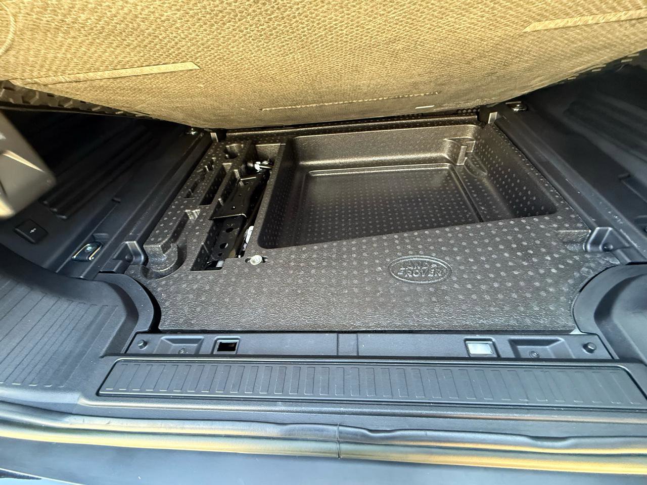 Used 2023 Land Rover Defender 110 X image 37