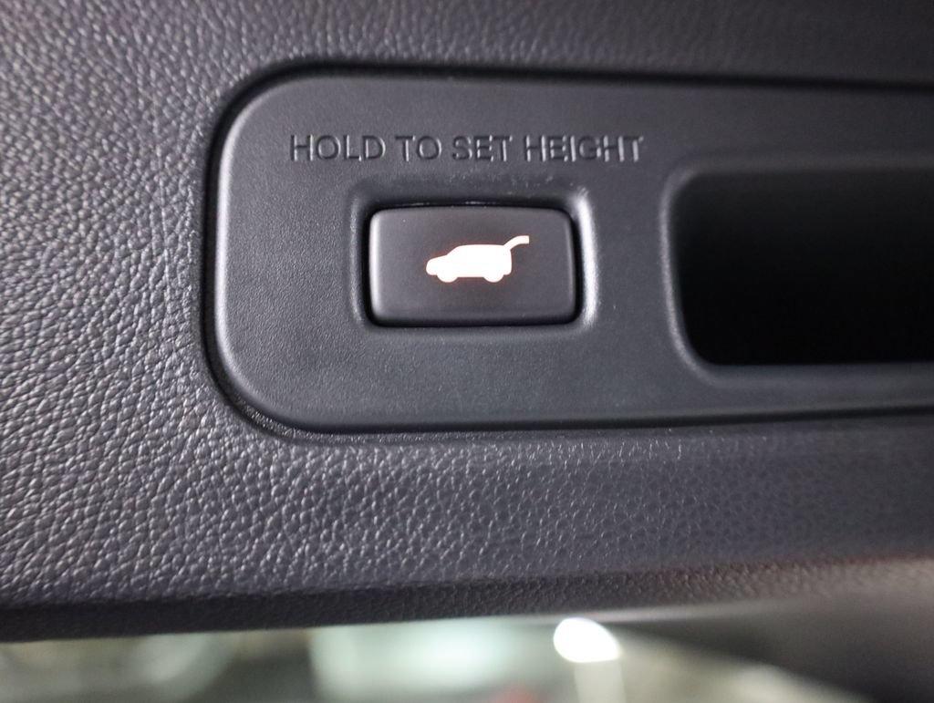 Used 2023 Acura MDX w/ Technology Package AWD/4WD image 80