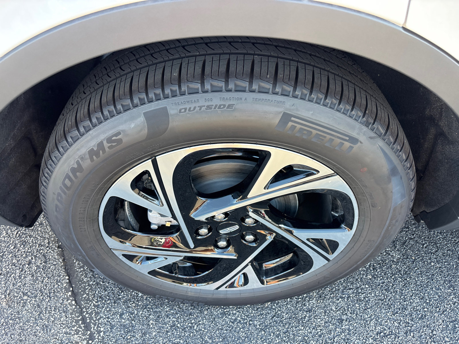 New 2026 Lincoln Nautilus Premier AWD/4WD image 10