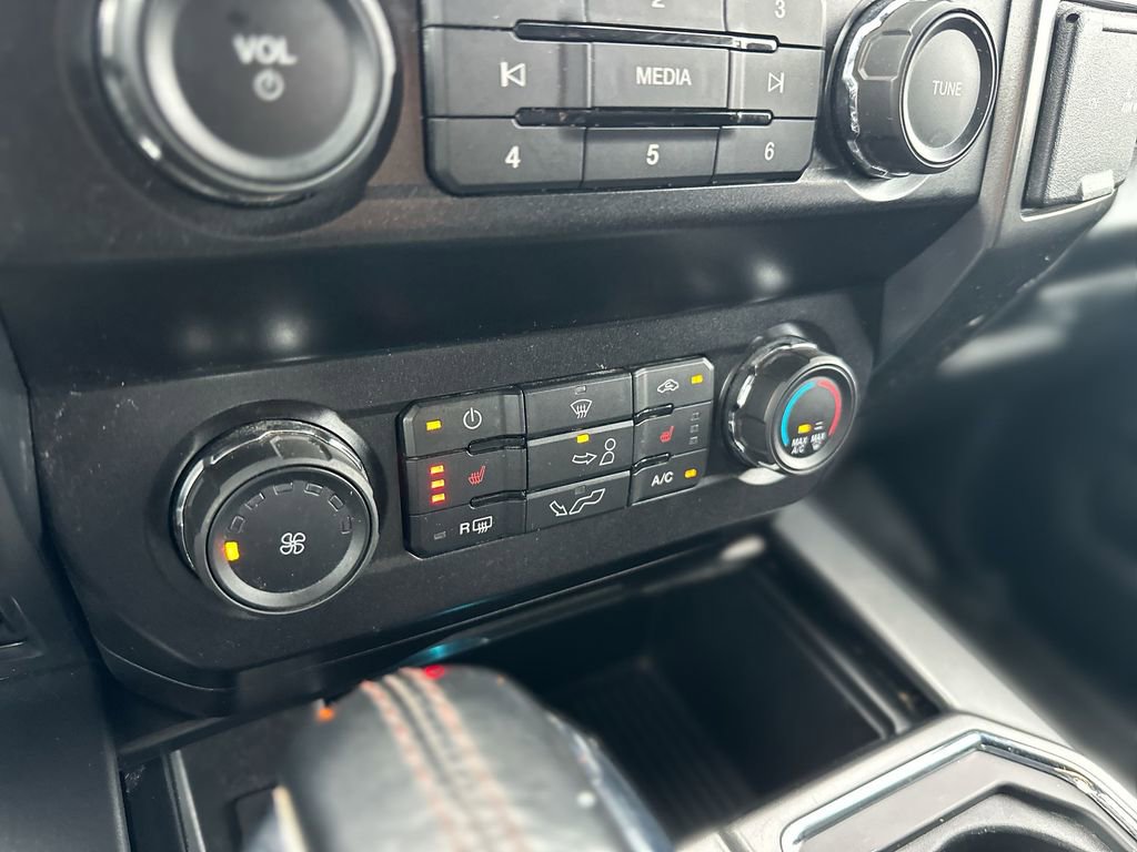 Used 2019 Ford F150 XLT w/ Equipment Group 302A Luxury AWD/4WD image 16