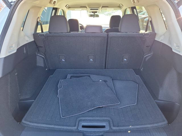 Used 2026 Nissan Rogue SV FWD image 8