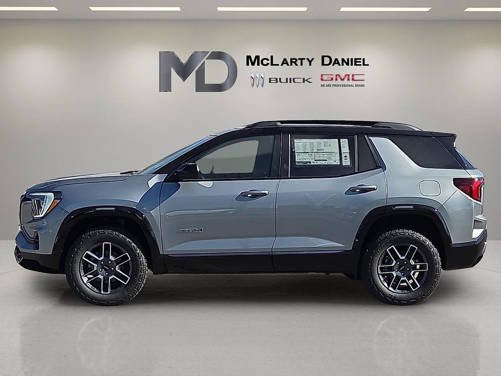 New 2026 GMC Terrain AT4 AWD/4WD image 3