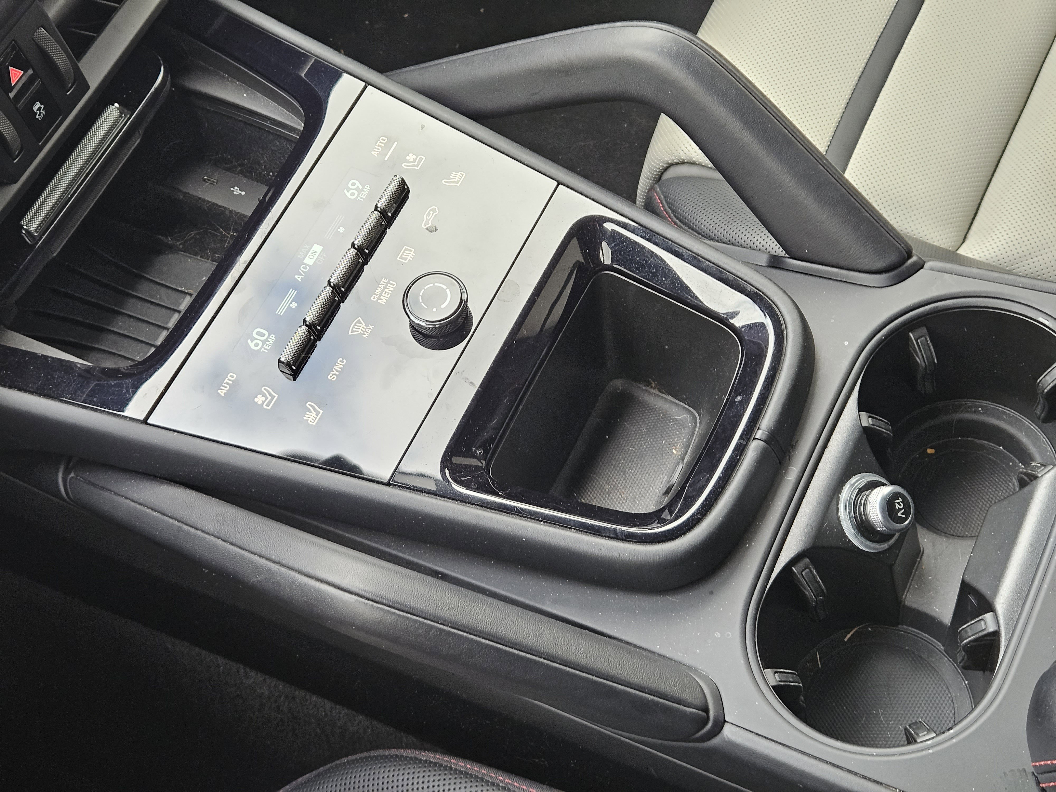 Certified 2025 Porsche Cayenne S image 20