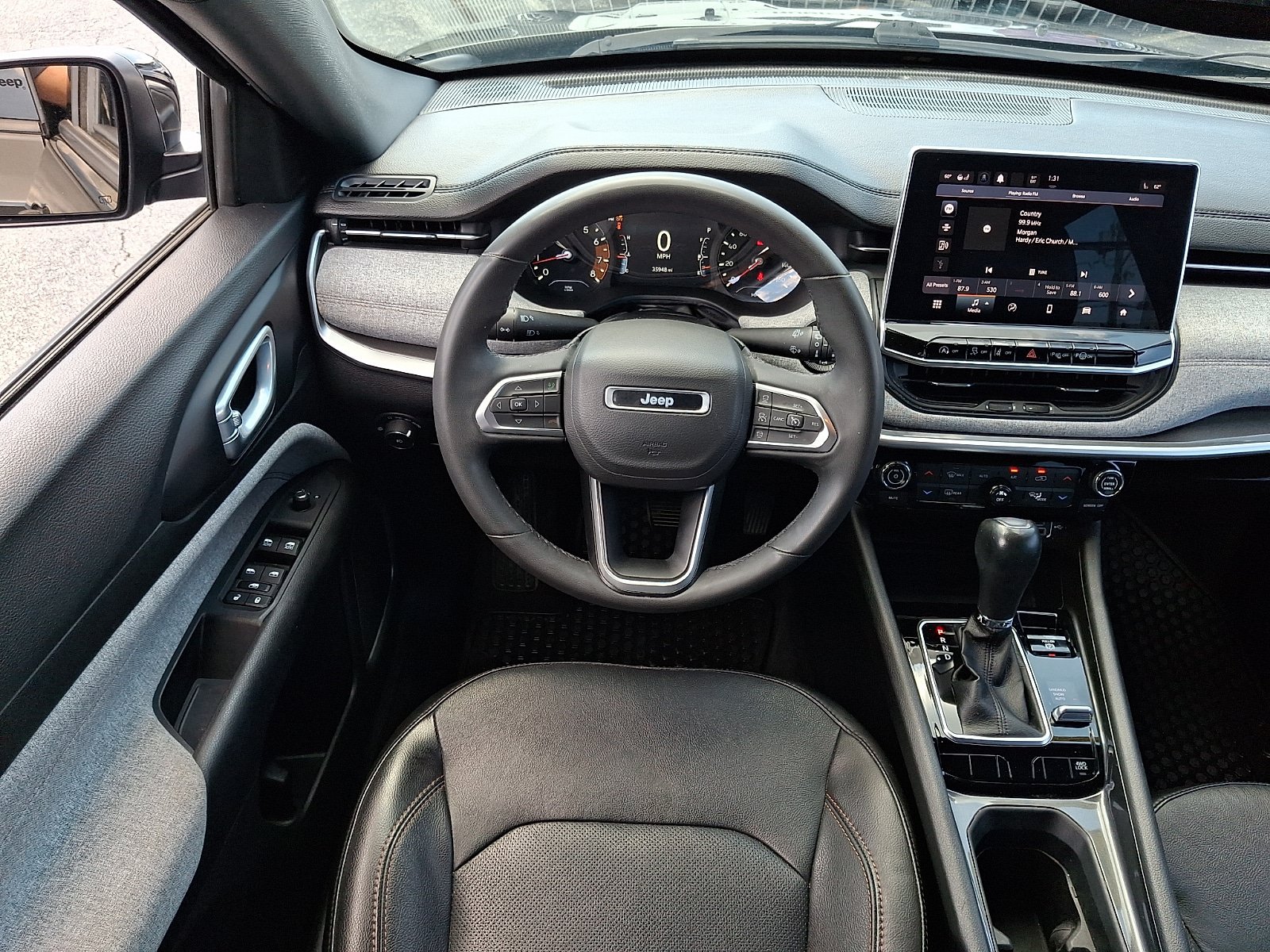 Used 2023 Jeep Compass Latitude AWD/4WD image 11