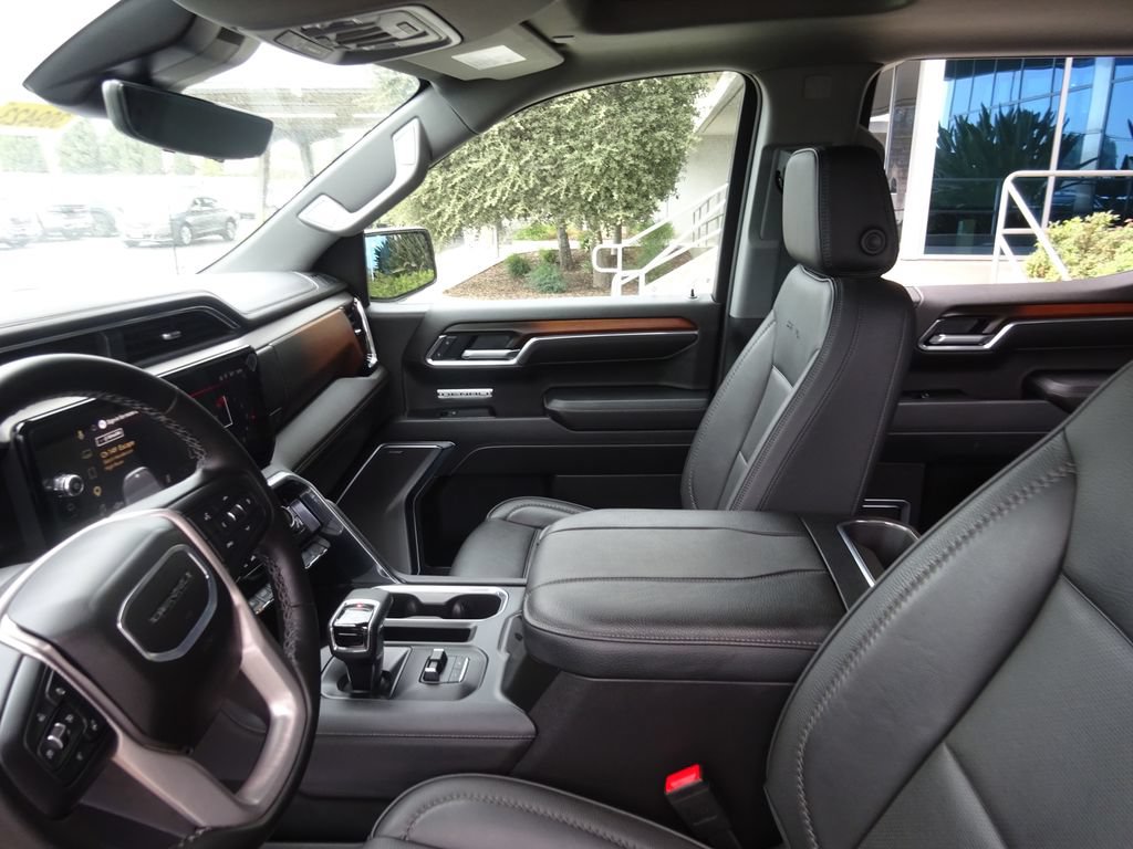 Certified 2025 GMC Sierra 1500 Denali w/ Denali Reserve Package AWD/4WD image 15