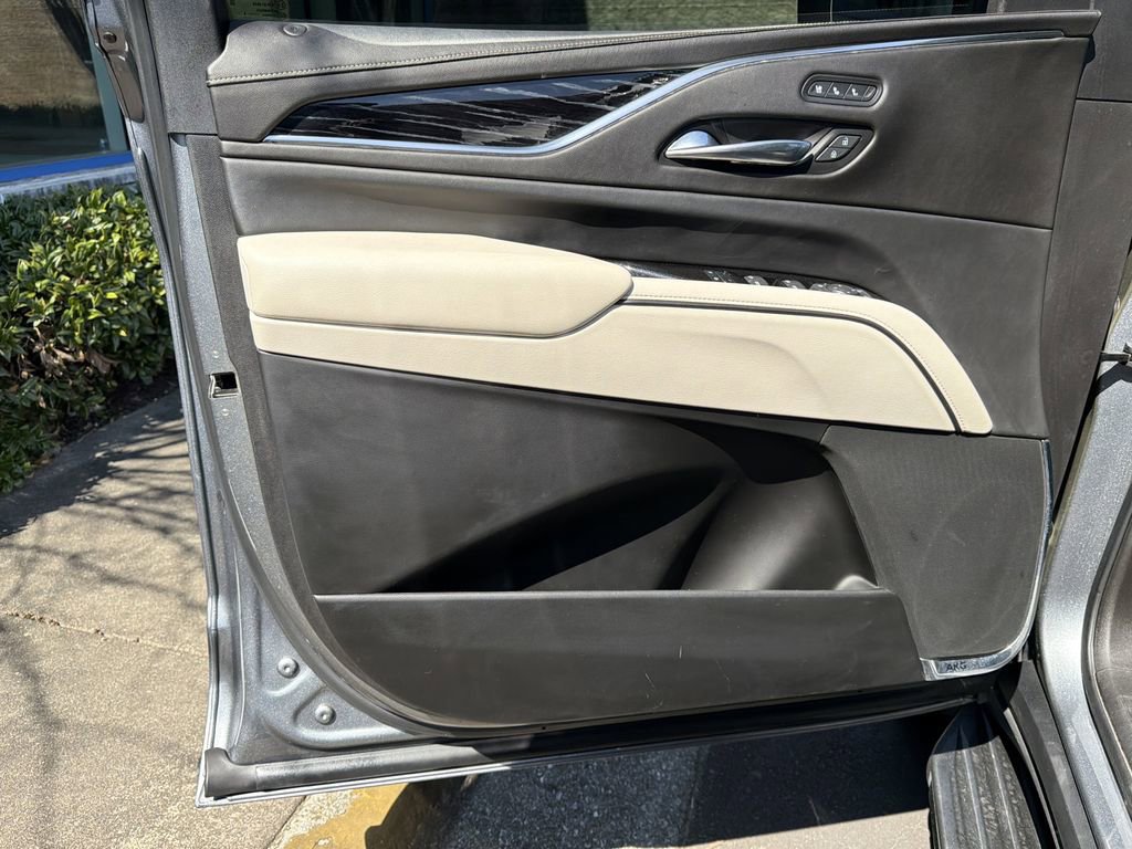 Used 2021 Cadillac Escalade Sport image 10