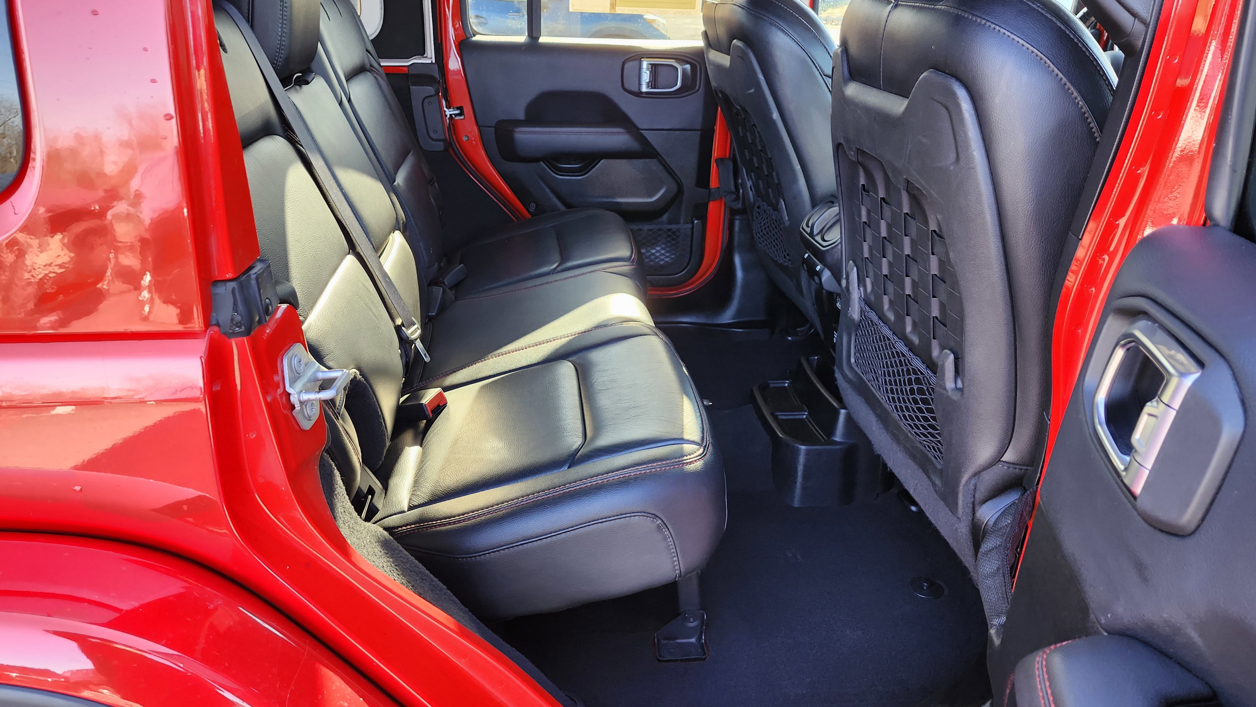 Used 2018 Jeep Wrangler Unlimited Rubicon image 18