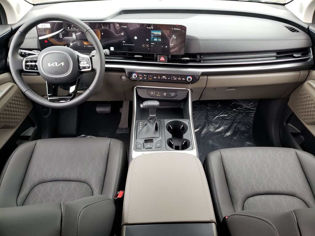 New 2026 Kia Carnival FWD image 9