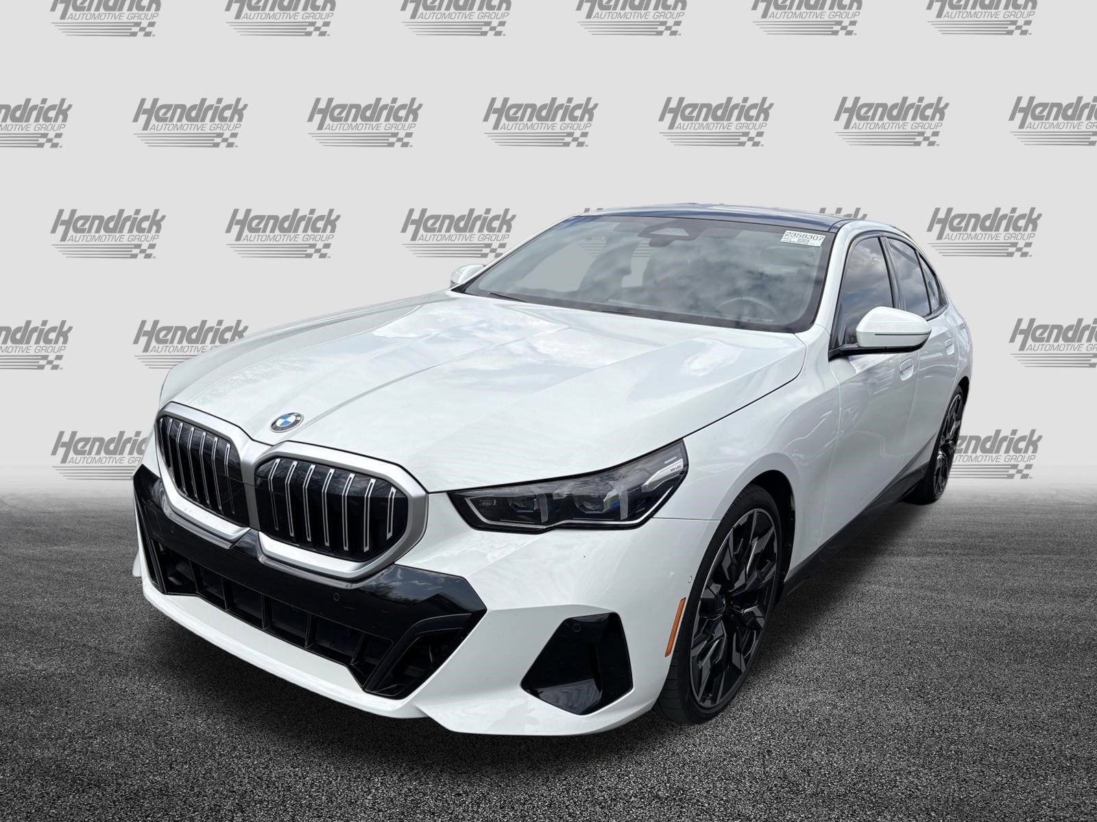 Certified 2024 BMW 530i 530i w/ Executive Package image 8