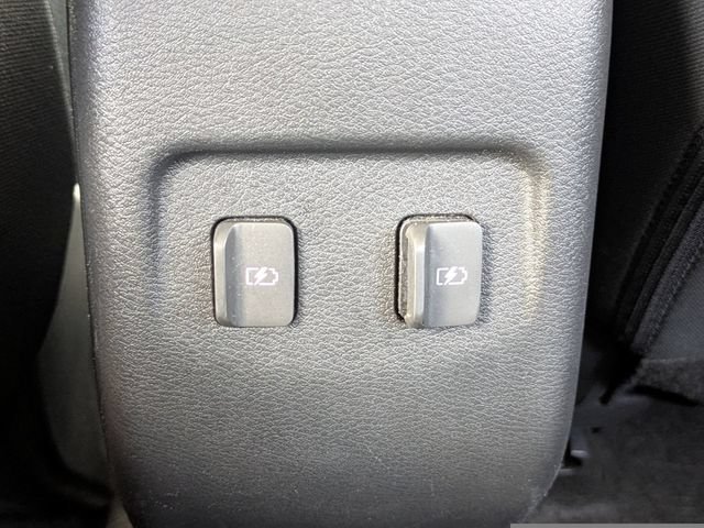 Used 2024 Nissan Kicks SR FWD image 15