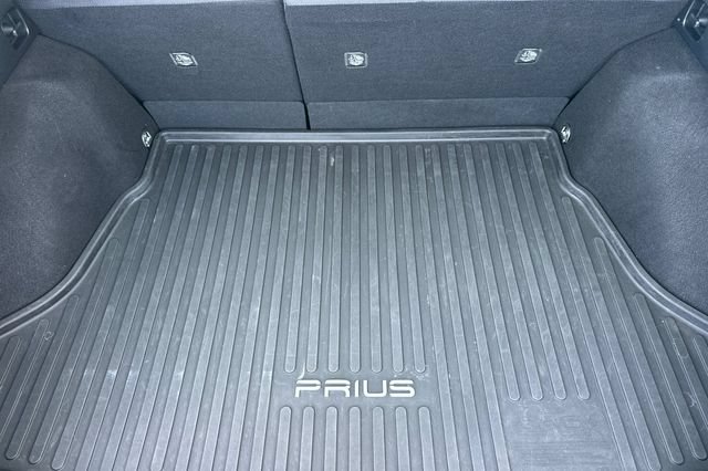 Used 2017 Toyota Prius Three FWD image 16
