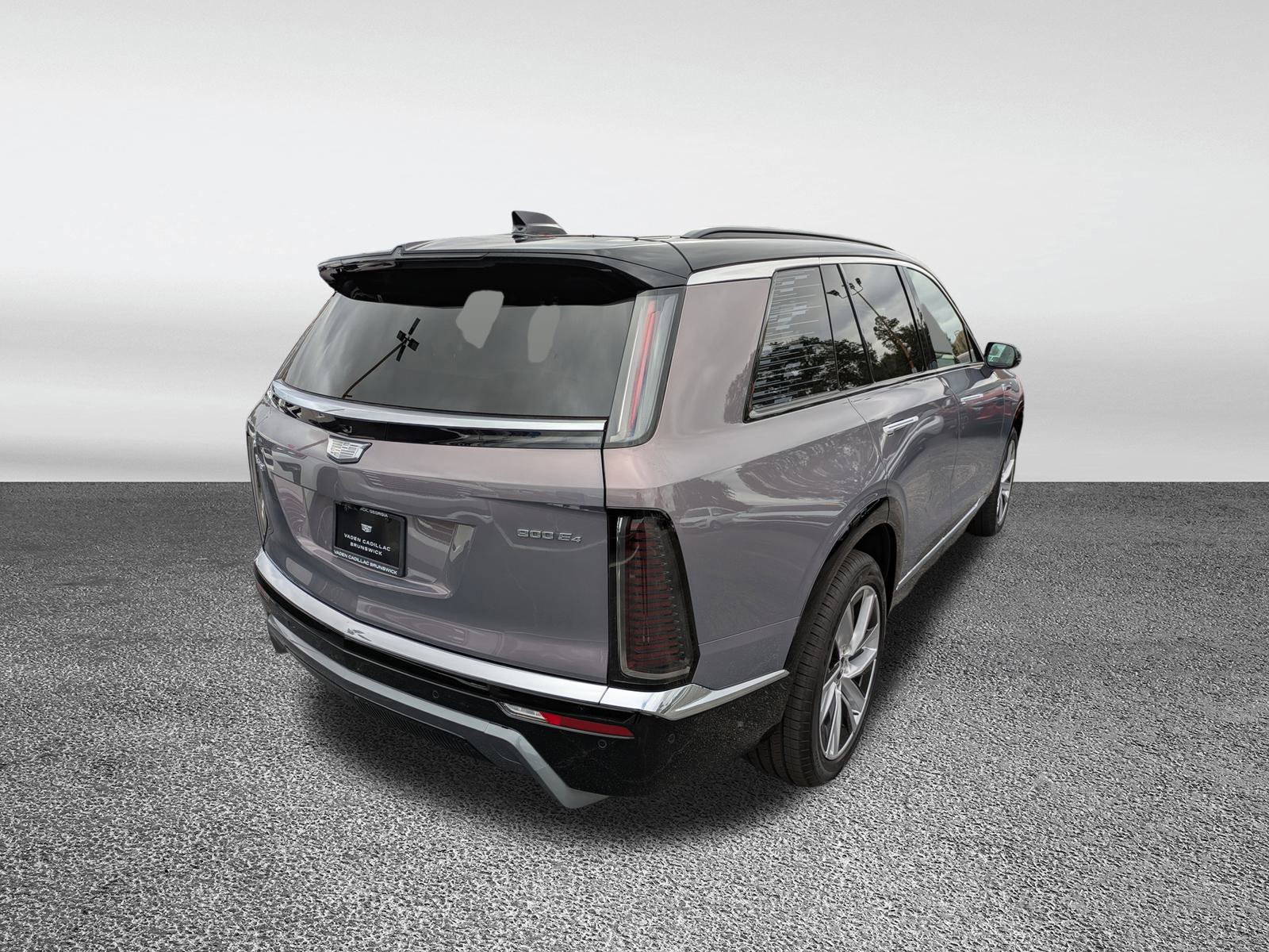 New 2026 Cadillac Vistiq Luxury w/ LPO, Floor Liner Package image 27