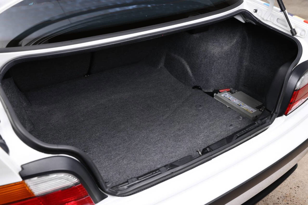 Used 1995 BMW M3 Coupe image 4