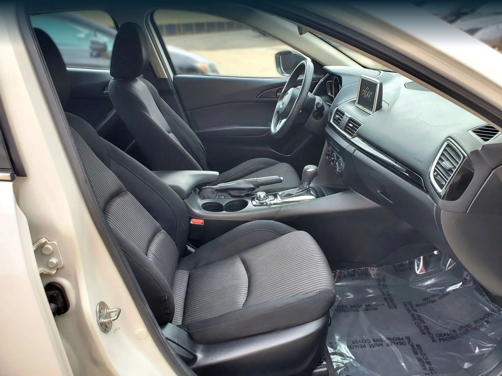 Used 2016 MAZDA MAZDA3 i Sport w/ Preferred Equipment Package FWD image 3