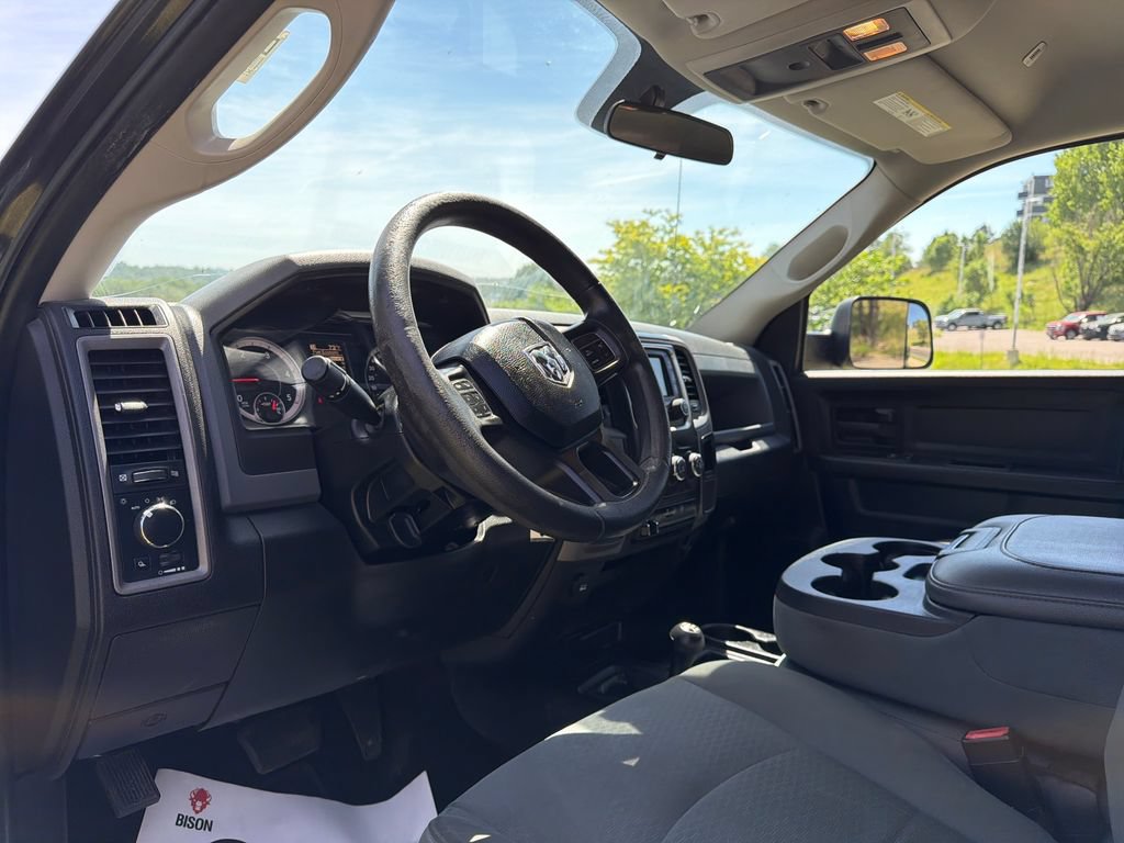 Used 2018 RAM 3500 Tradesman w/ Chrome Appearance Group AWD/4WD image 13