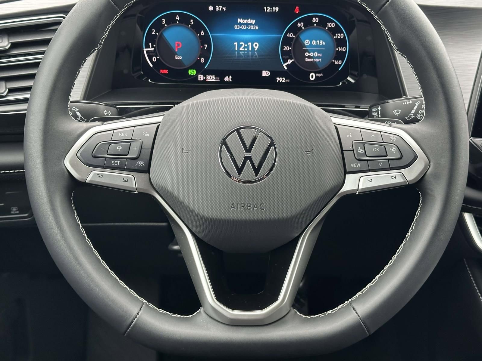 Certified 2025 Volkswagen Atlas Cross Sport SE w/ Black Wheel Package image 21