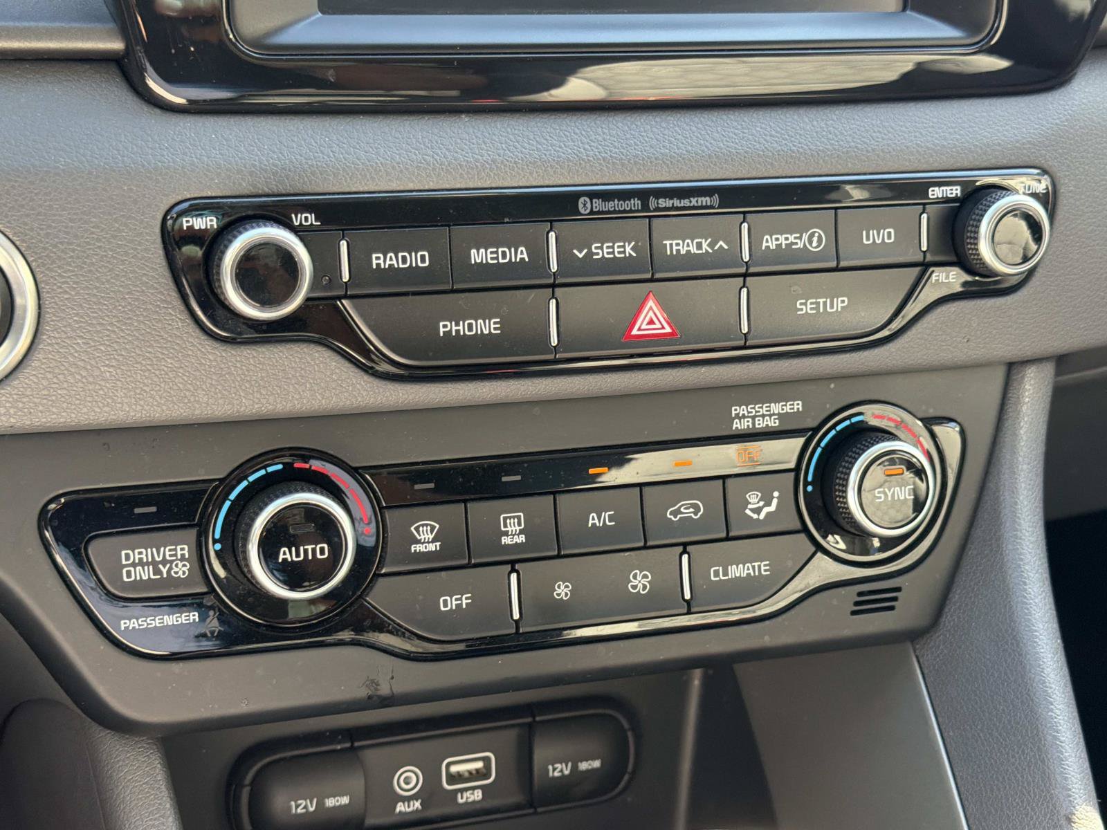 Used 2019 Kia Niro LX FWD image 21