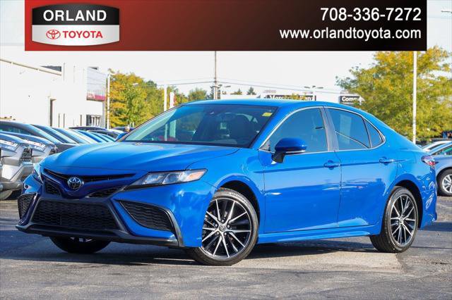 Certified 2024 Toyota Camry SE image 1