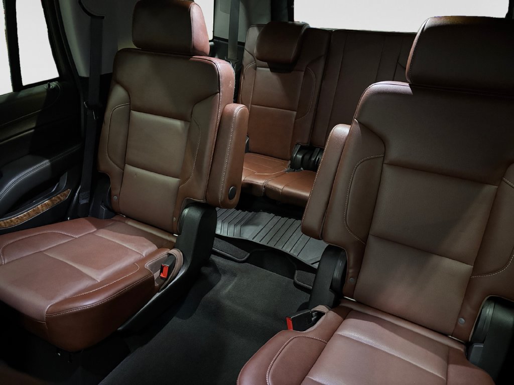 Used 2019 Chevrolet Tahoe Premier w/ Premier Plus Edition AWD/4WD image 13