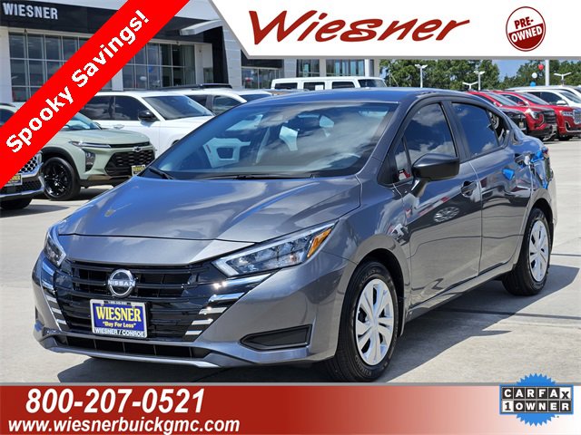 Used 2025 Nissan Versa S w/ Trunk Package
