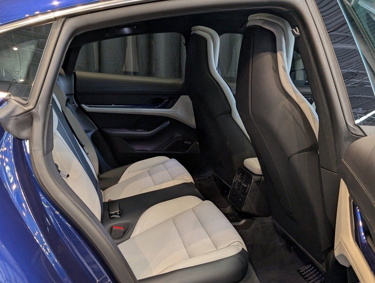 New 2024 Porsche Taycan image 15