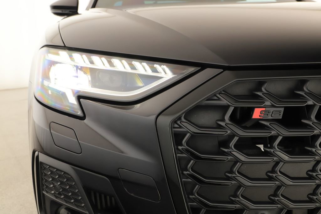 Certified 2024 Audi S8 image 34