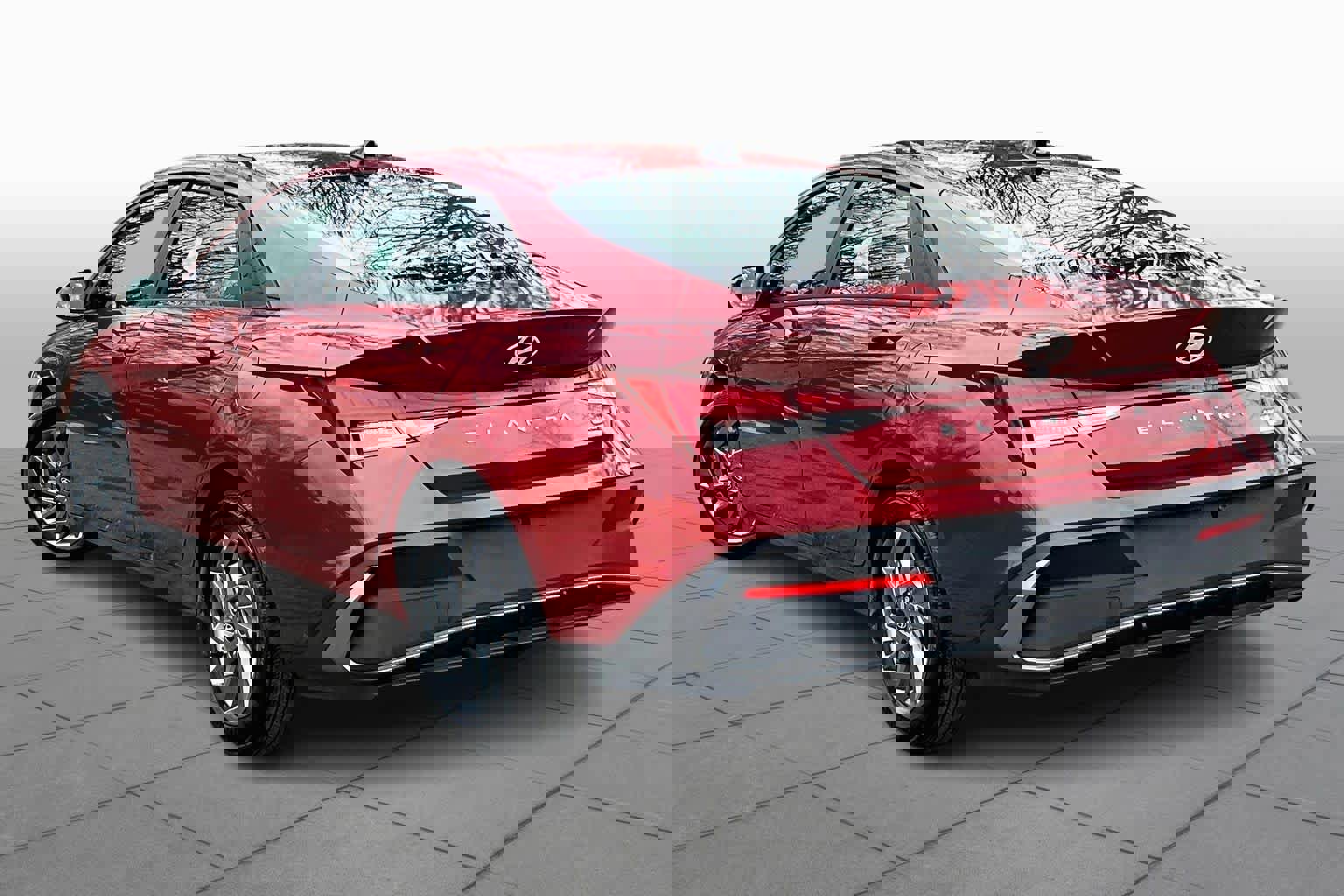 Used 2024 Hyundai Elantra Blue image 12