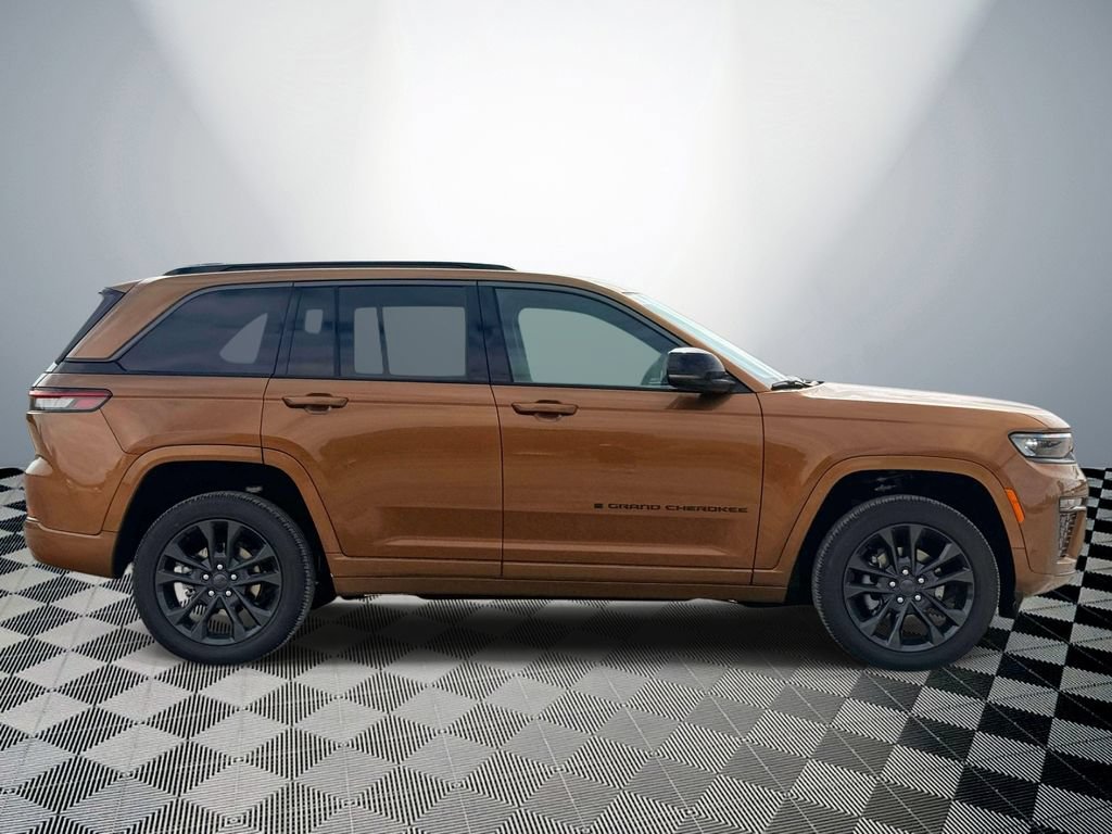 New 2026 Jeep Grand Cherokee Limited AWD/4WD image 6