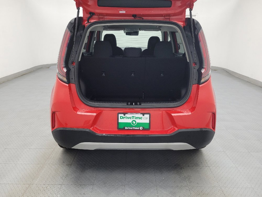Used 2025 Kia Soul LX image 29