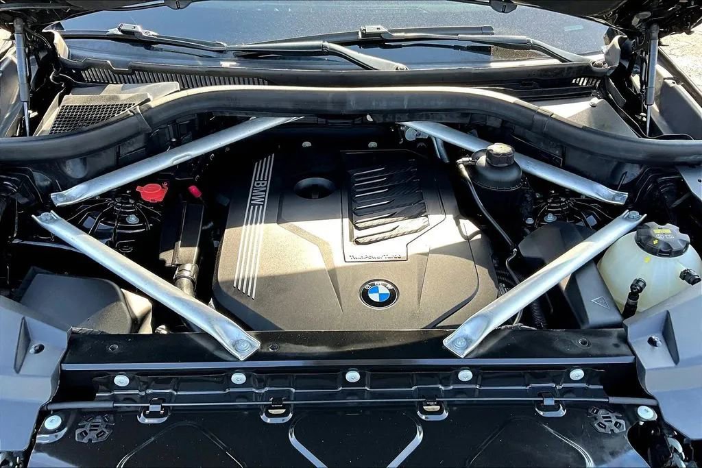Used 2019 BMW X5 xDrive40i w/ Convenience Package AWD/4WD image 30