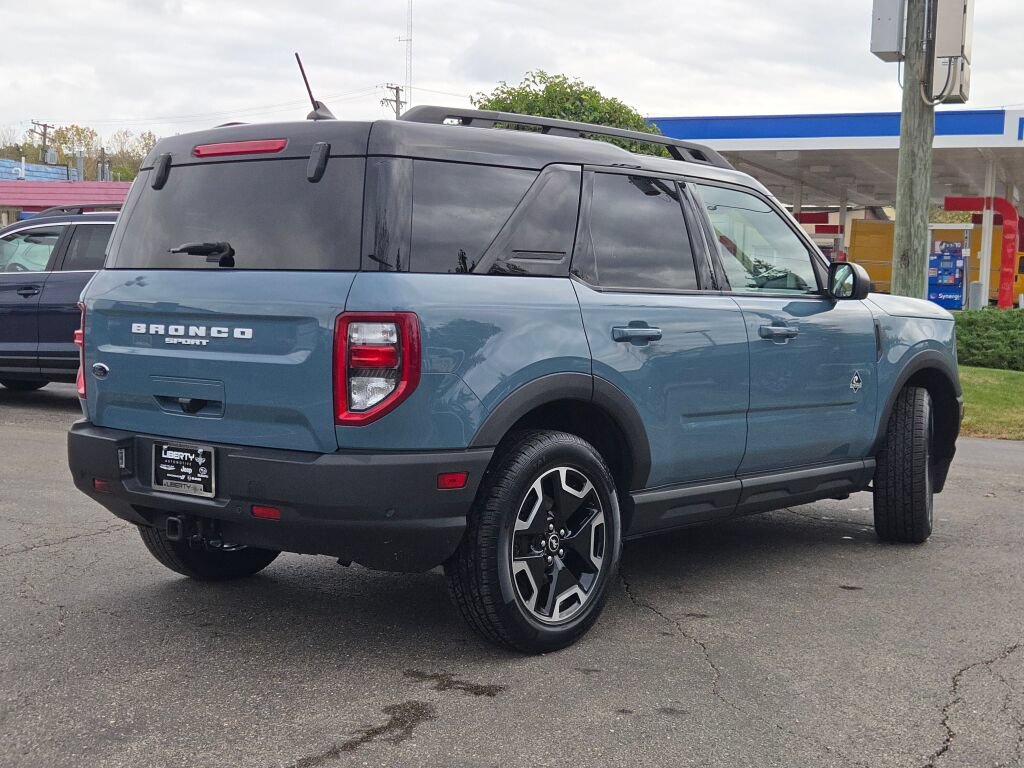 Used 2022 Ford Bronco Sport Outer Banks AWD/4WD image 15