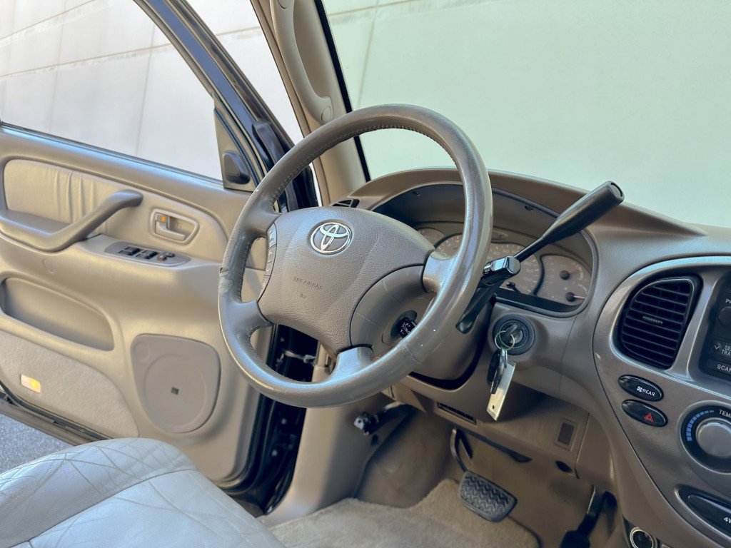 Used 2004 Toyota Sequoia Limited image 18