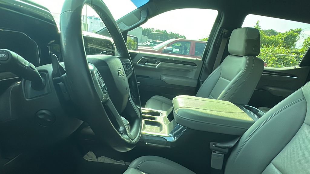 Used 2023 Chevrolet Silverado 1500 LTZ image 4