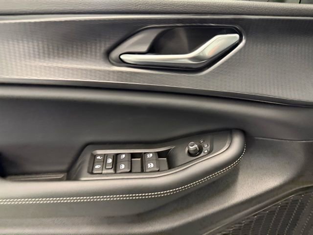 New 2026 Jeep Grand Cherokee L Laredo image 15