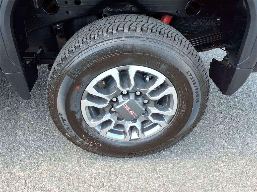 New 2026 GMC Sierra 2500 SLE w/ SLE Value Package; AWD/4WD image 8