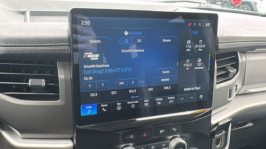 Used 2024 Ford Expedition XLT image 19