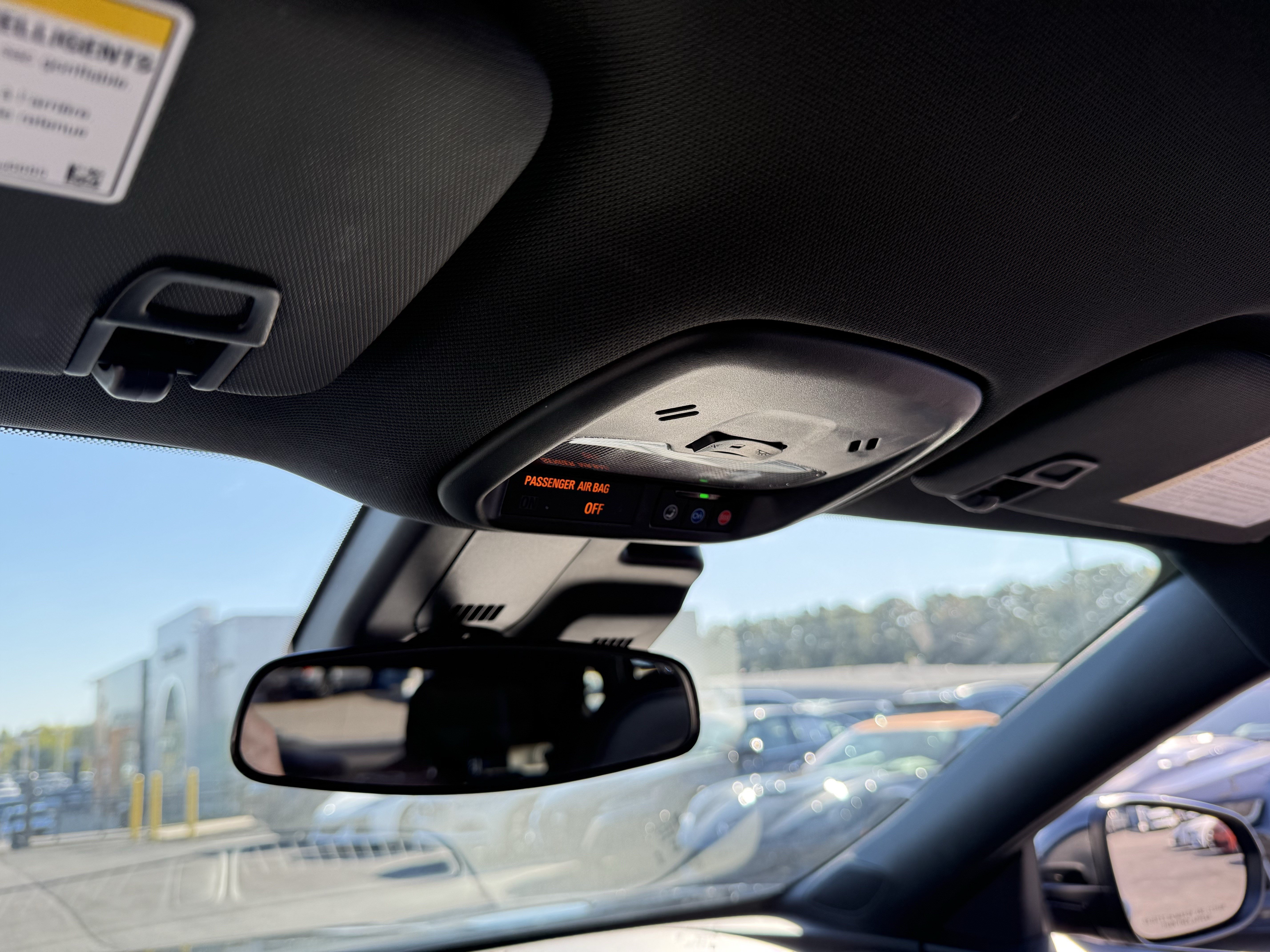 Used 2024 Chevrolet Trax RS FWD image 27