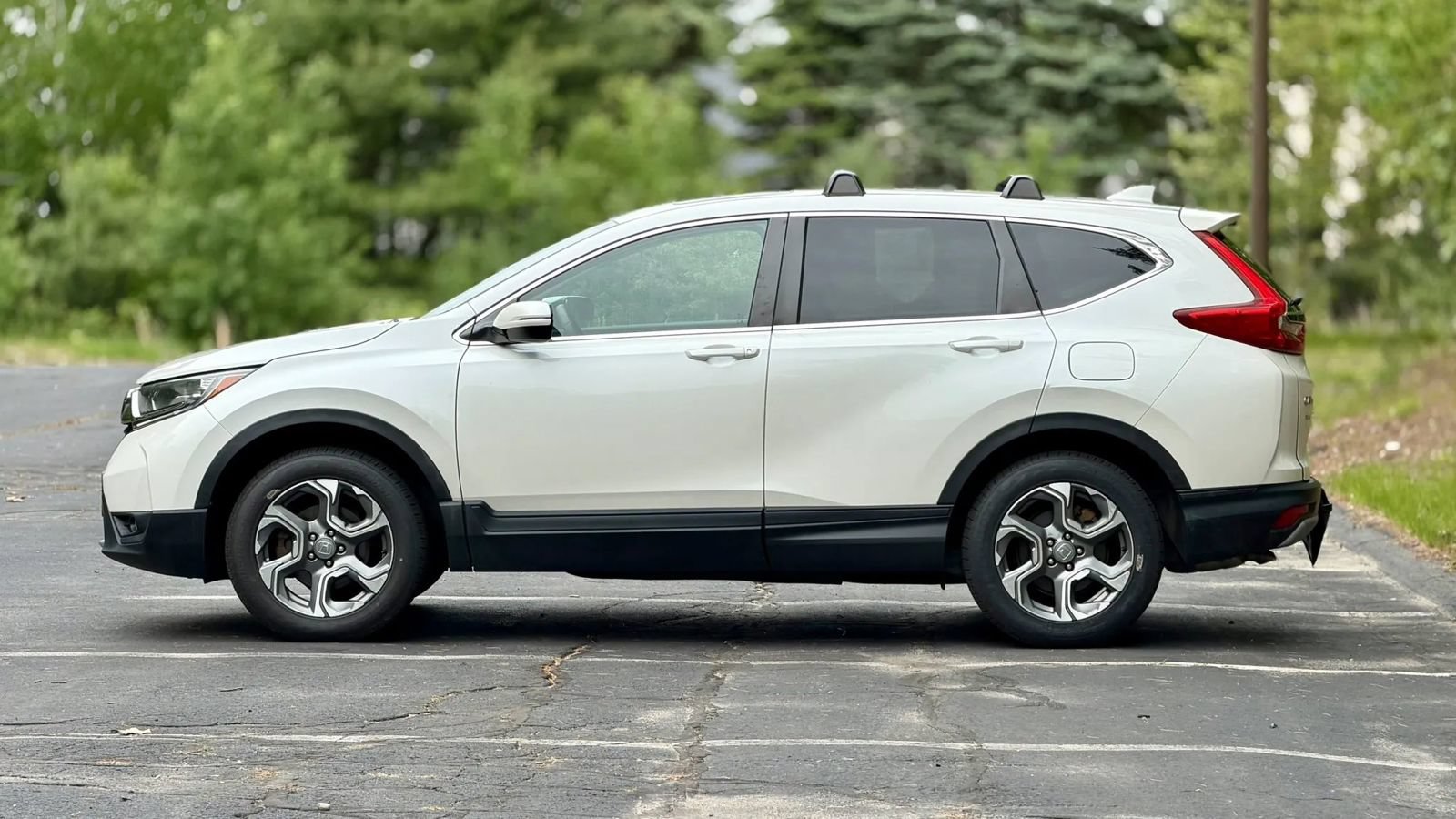 Used 2018 Honda CR-V EX image 6